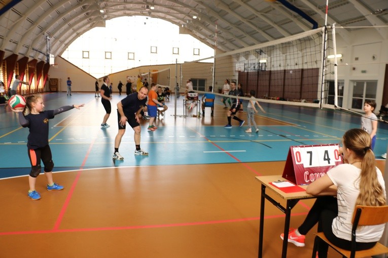 III Rodzinny Turniej Sportowy - Salwatorianie Elbląg