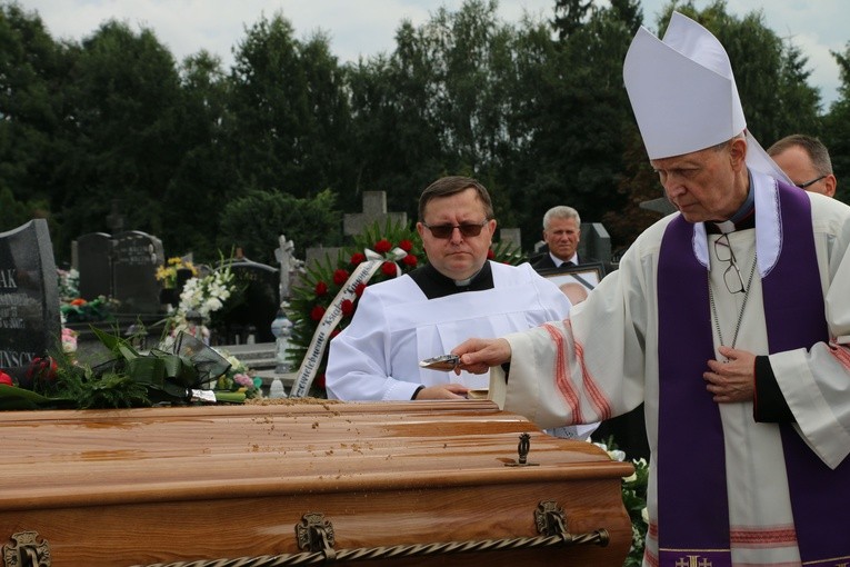 Płońsk. Pogrzeb ks. Ludwika Jasińskiego