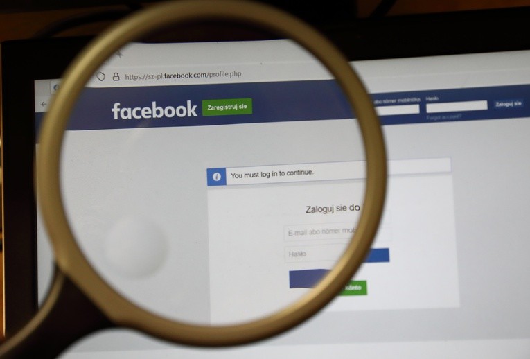 Ostrożnie z zaufaniem do mediów społecznościowych