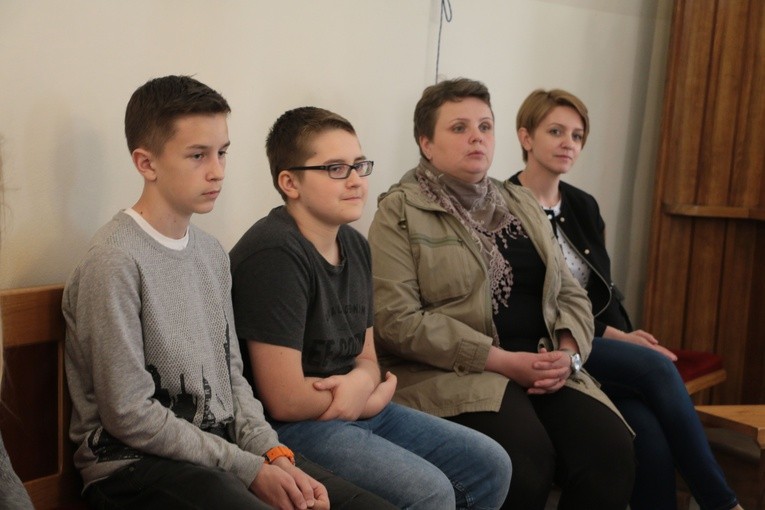 Karniewo. Nawiedzenie w parafi pw. Wszystkich Świętych