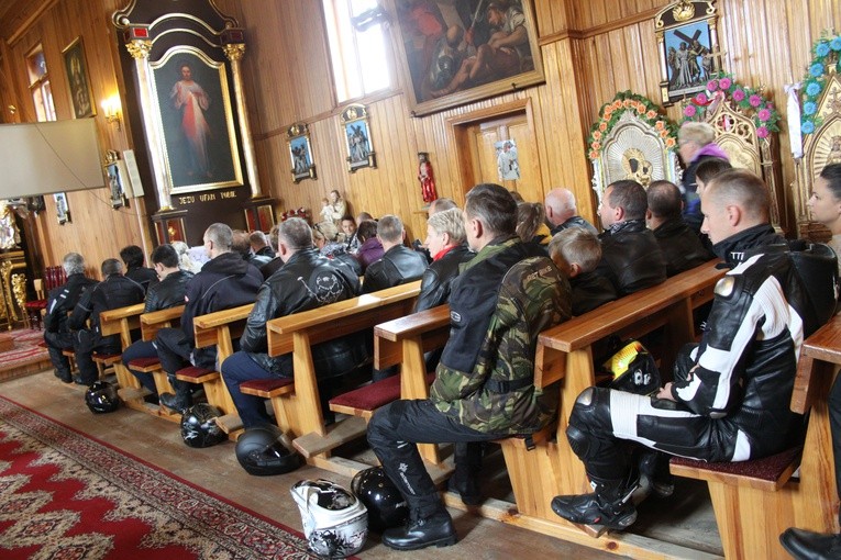 Zakończenie sezonu motocyklowego w Niechłoninie