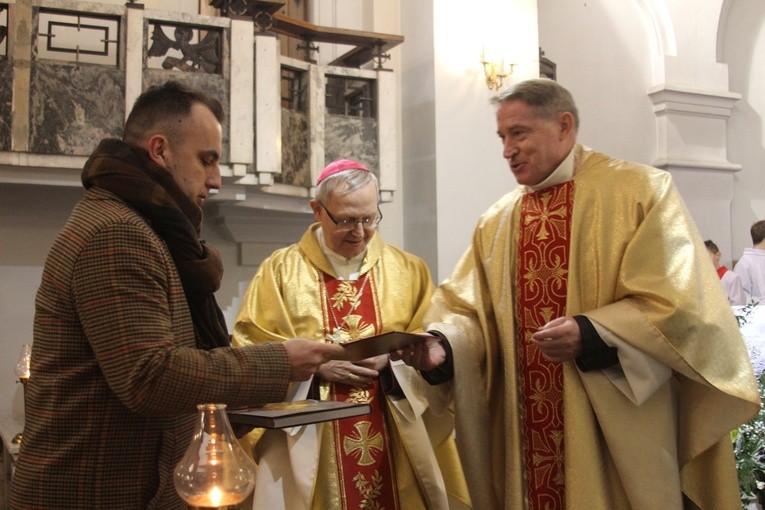 Poświęcenie ołtarza w Płocku-Radziwiu
