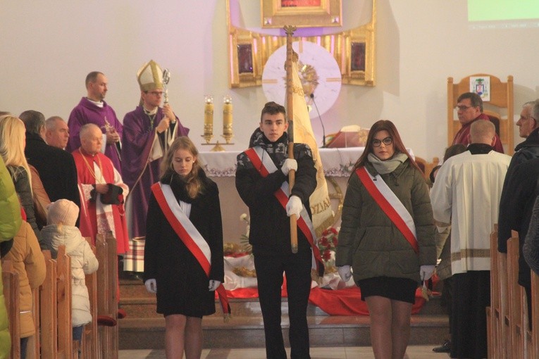 Symboliczny grób biskupów męczenników w Działdowie