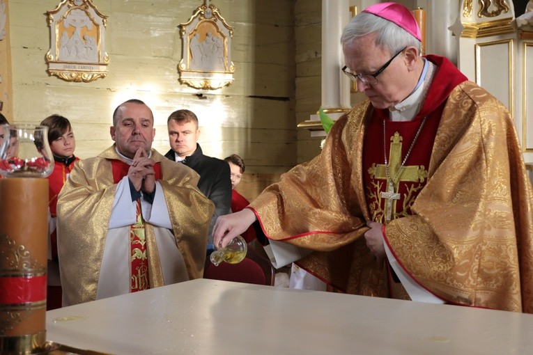 Rekonsekracja kościoła w Kucicach