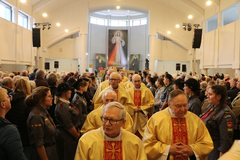 Płock. Święto Miłosierdzia w sanktuarium - cz. 2