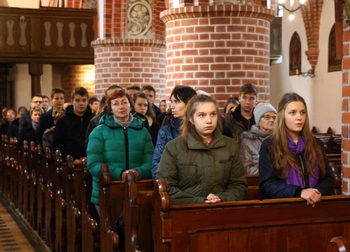 Symbole ŚDM - Parafia św. Jakuba, Tolkmicko