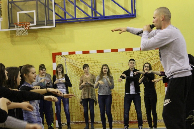 Oprócz spotkań dla młodzieży rypińskich szkół zorganizowano dodatkowe, w którym z "Wyrwanymi z niewoli" spotkała się m.in. młodzież z Górzna k. Brodnicy, a nawet osoby z Bydgoszczy
