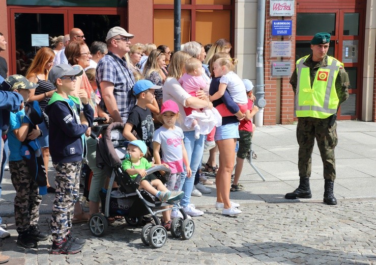 Elbląg - obchody Dnia Wojska Polskiego