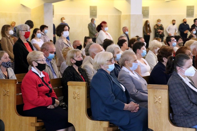Płock. 40-lecie parafii pw. św. Jadwigi Królowej