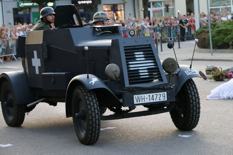 Rekonstrukcja historyczna nalotu na Mławę