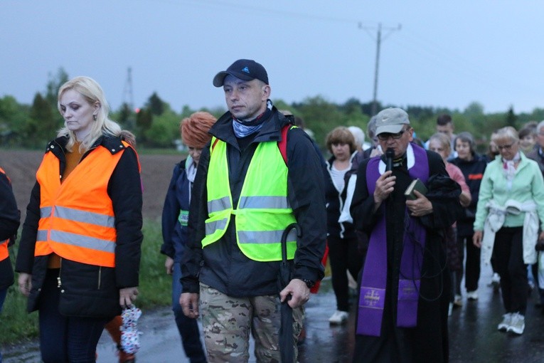 II Nocna Pielgrzymka z Modlina do Czerwińska
