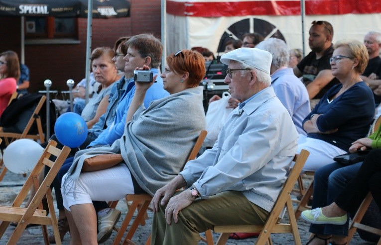XIX Elbląskie Noce. Festiwal Piosenki Wartościowej