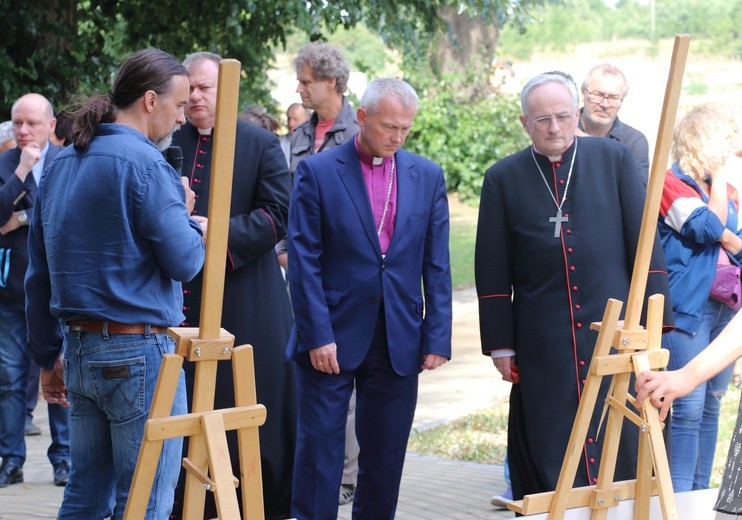 Otwarcie lapidarium w Rodowie