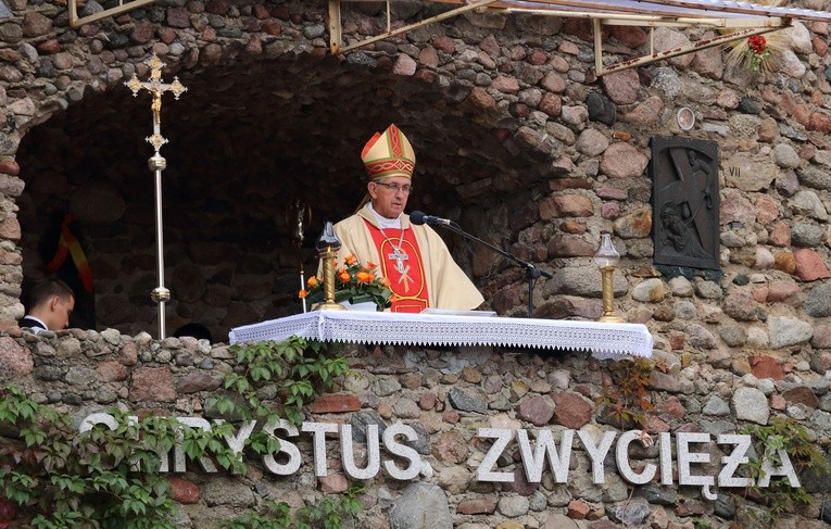 Dożynki diecezjalne w Zielonce Pasłęckiej