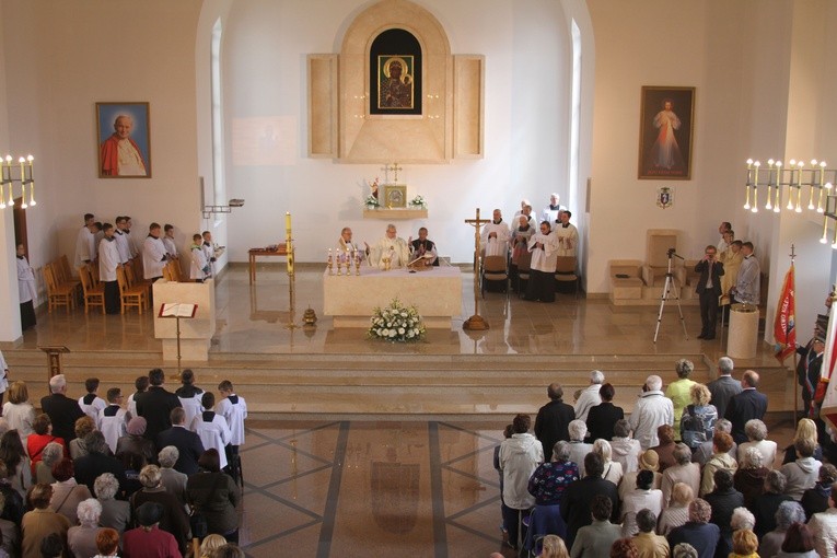 Poświęcenie kościoła w Nasielsku