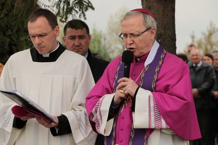 Jubileusz parafii w Karniewie