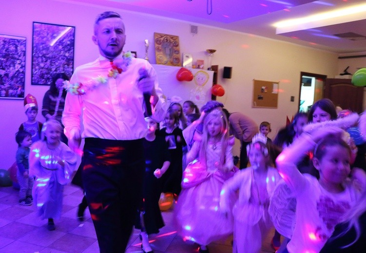 Bal Wszystkich Świętych Domowego Kościoła