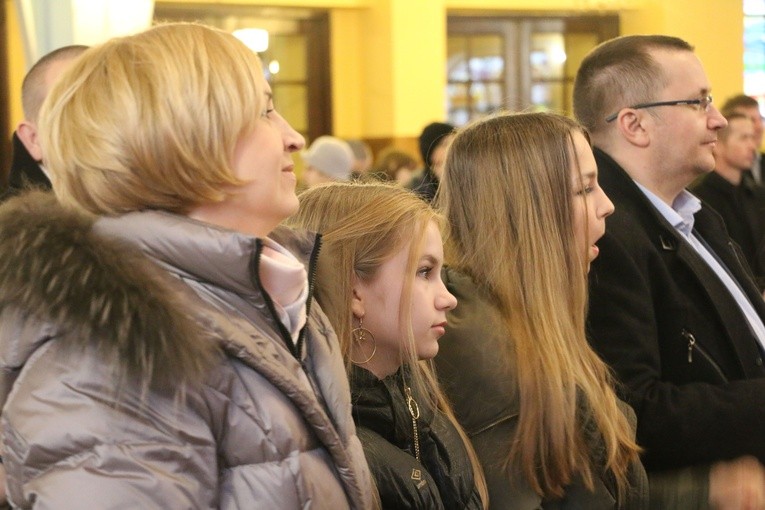 Płock. Spotkanie Wojowników Maryi z bp. Szymonem