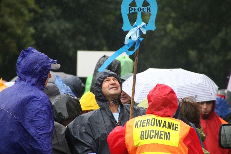 Pielgrzymka na Jasną Górę. Wyjście z Płocka cz.1