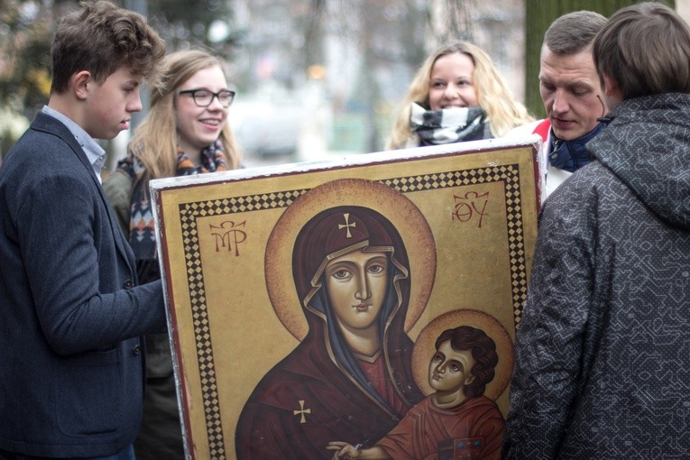 Symbole ŚDM w szkole katolickiej