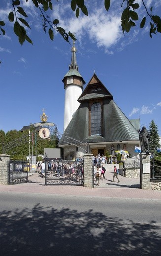 Sanktuarium na Krzeptówkach w obiektywie