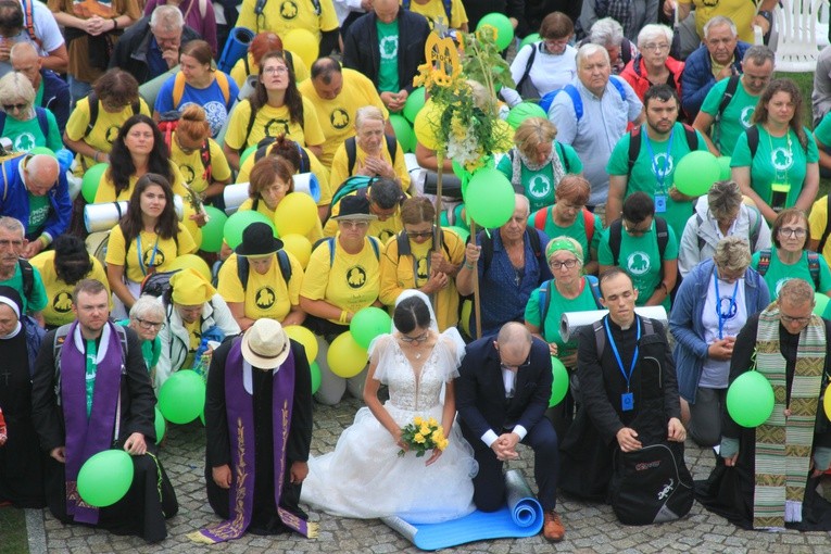 Pielgrzymka. Wejście na szczyt - cz. 1