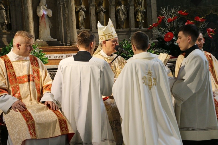 Święcenia kapłańskie w Płocku