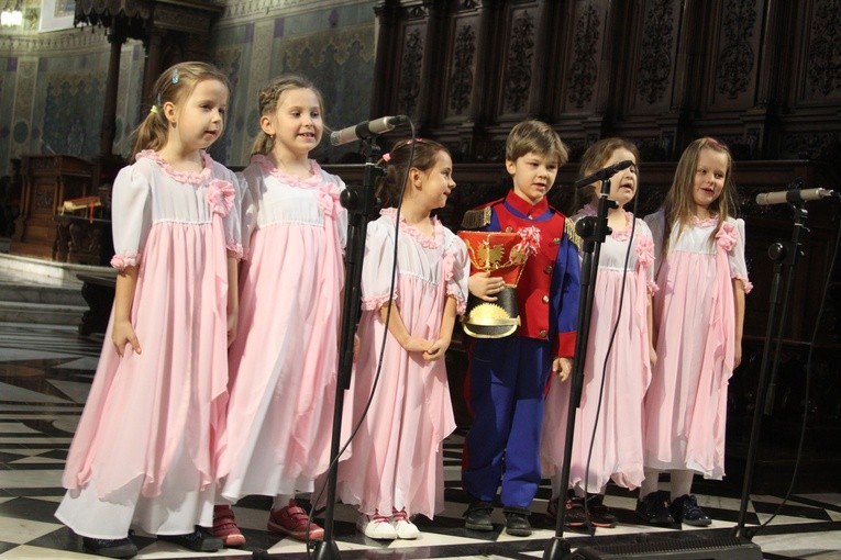 Przedszkolny Festiwal Piosenki Religijnej i Patriotycznej