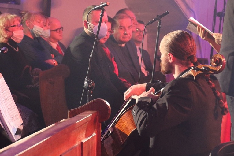 Płock. Koncert papieski