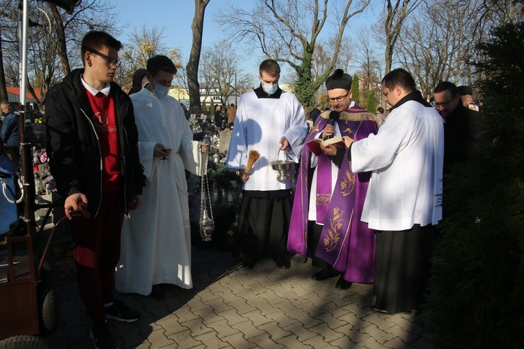 Płock. Uroczystość Wszystkich Świętych