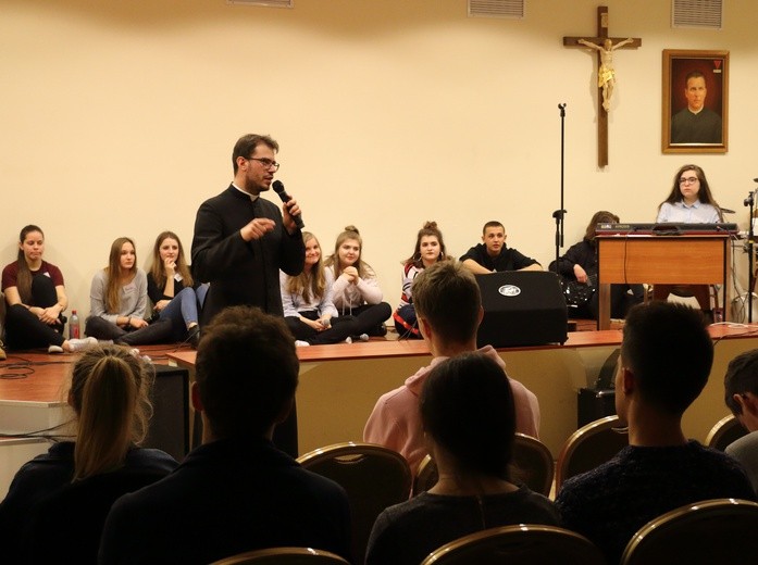 Czuwanie modlitewne młodzieży diecezji elbląskiej.