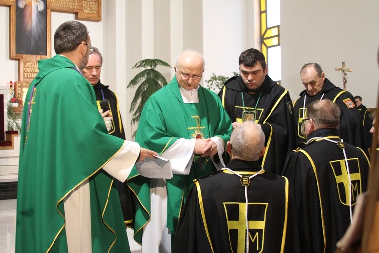 Pułtusk. Powołanie chorągwi Zakonu Rycerzy Jana Pawła II