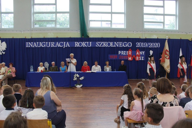 Dokończyli swój przerwany marsz...