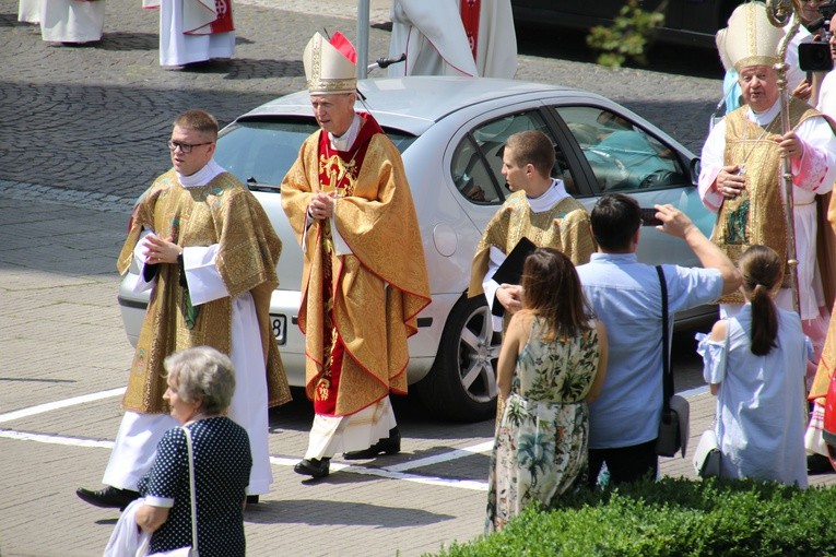 Płock. Obchody 100. rocznicy chrztu św. Jana Pawła II