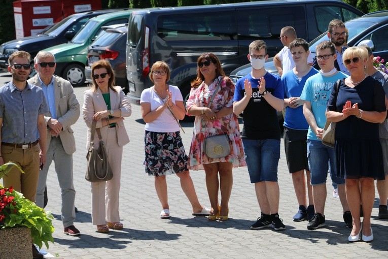 Jadłodzielnia dla potrzebujących