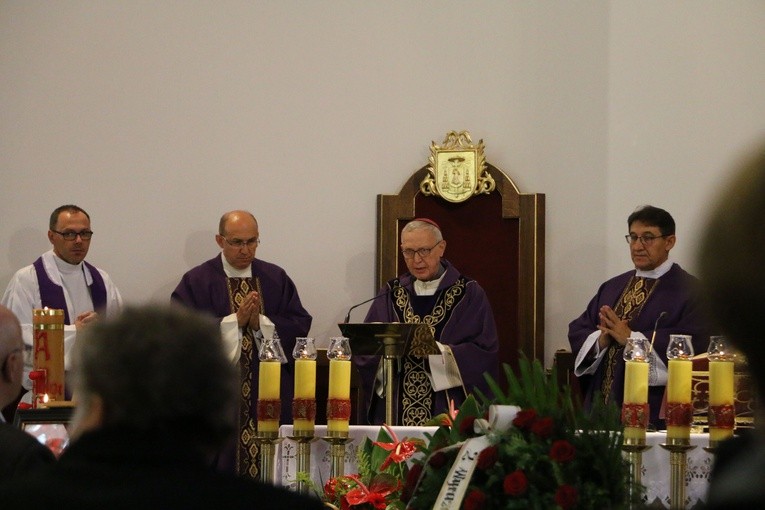 Płońsk. Pogrzeb ks. Ludwika Jasińskiego