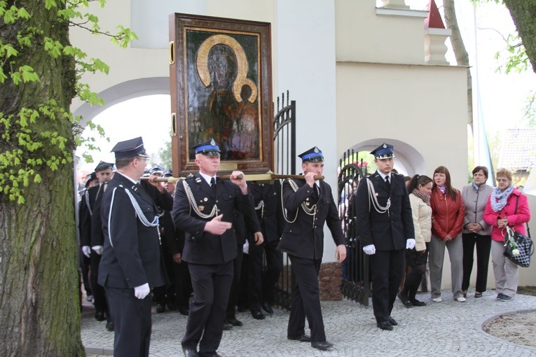 Strzygi. Nawiedzenie w parafii św. Stanisława BM