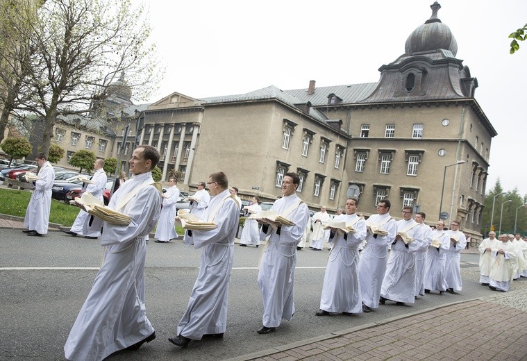 W sobotę święcenia kapłańskie w Katowicach