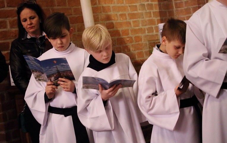 Święcenia biskupie ks. Wojciecha Skibickiego cz. III