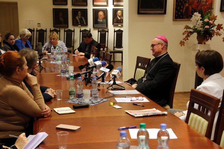 Płock. Spotkanie bp. Szymona z mediami