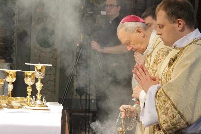 Płock. Święcenia kapłańskie - część 2.