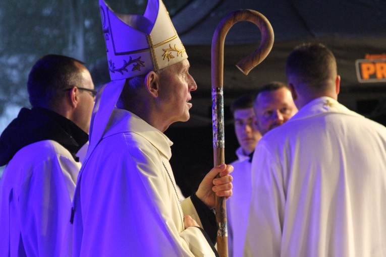 Rostkowo. Pielgrzymka młodzieży