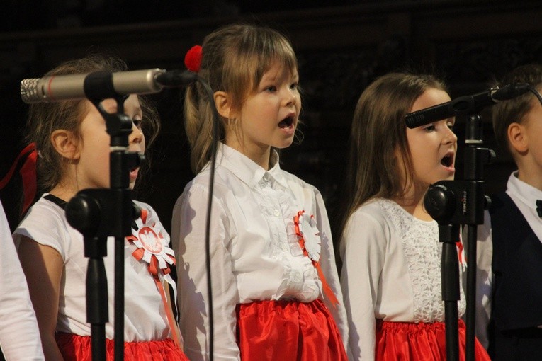 Przedszkolny Festiwal Piosenki Religijnej i Patriotycznej