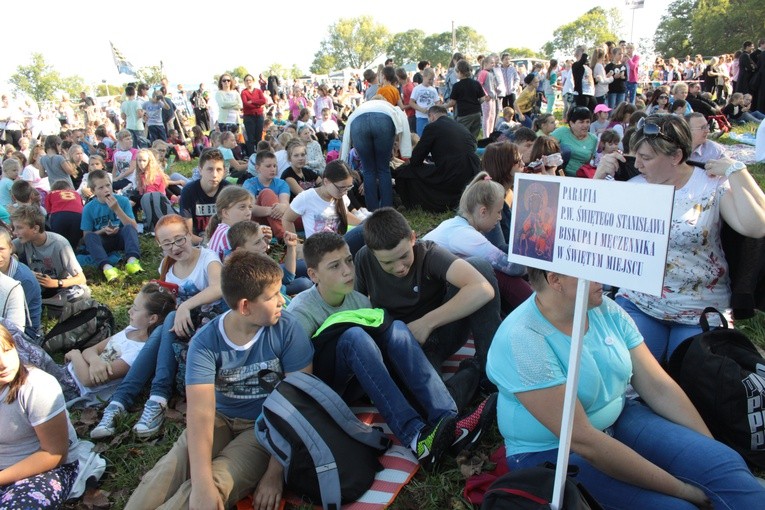XXXIII Pielgrzymka dzieci do Rostkowa