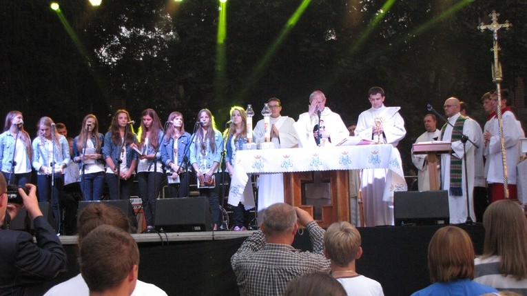 Rostkowo żyje