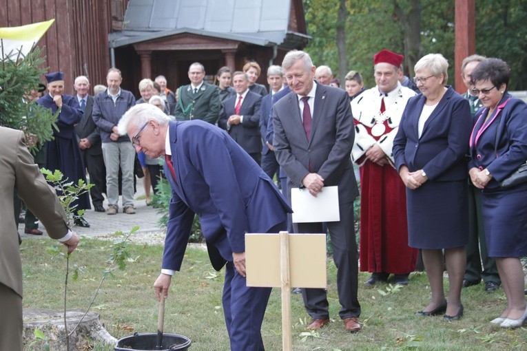 Myśliwi w Malużynie