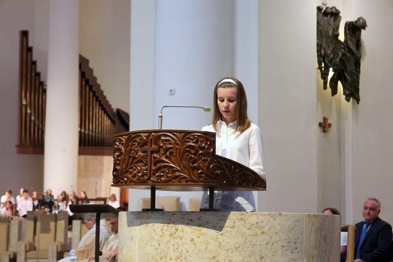 Katowice. Pielgrzymka dzieci komunijnych