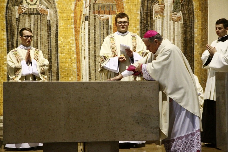 Poświęcenie kościoła św. Alberta Wielkiego w Gliwicach