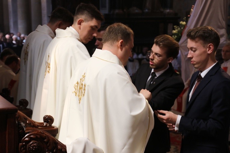 Płock. Święcenia kapłańskie - cz. 1