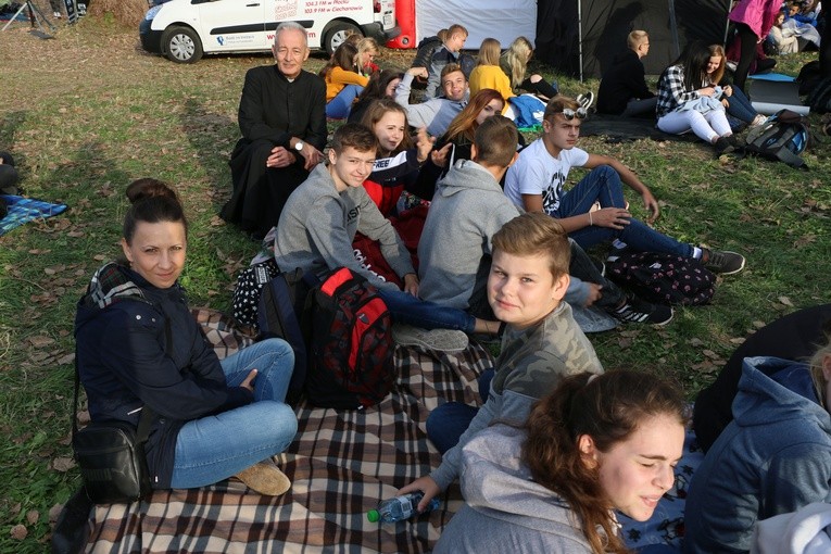 Rostkowo. Pielgrzymka młodzieży